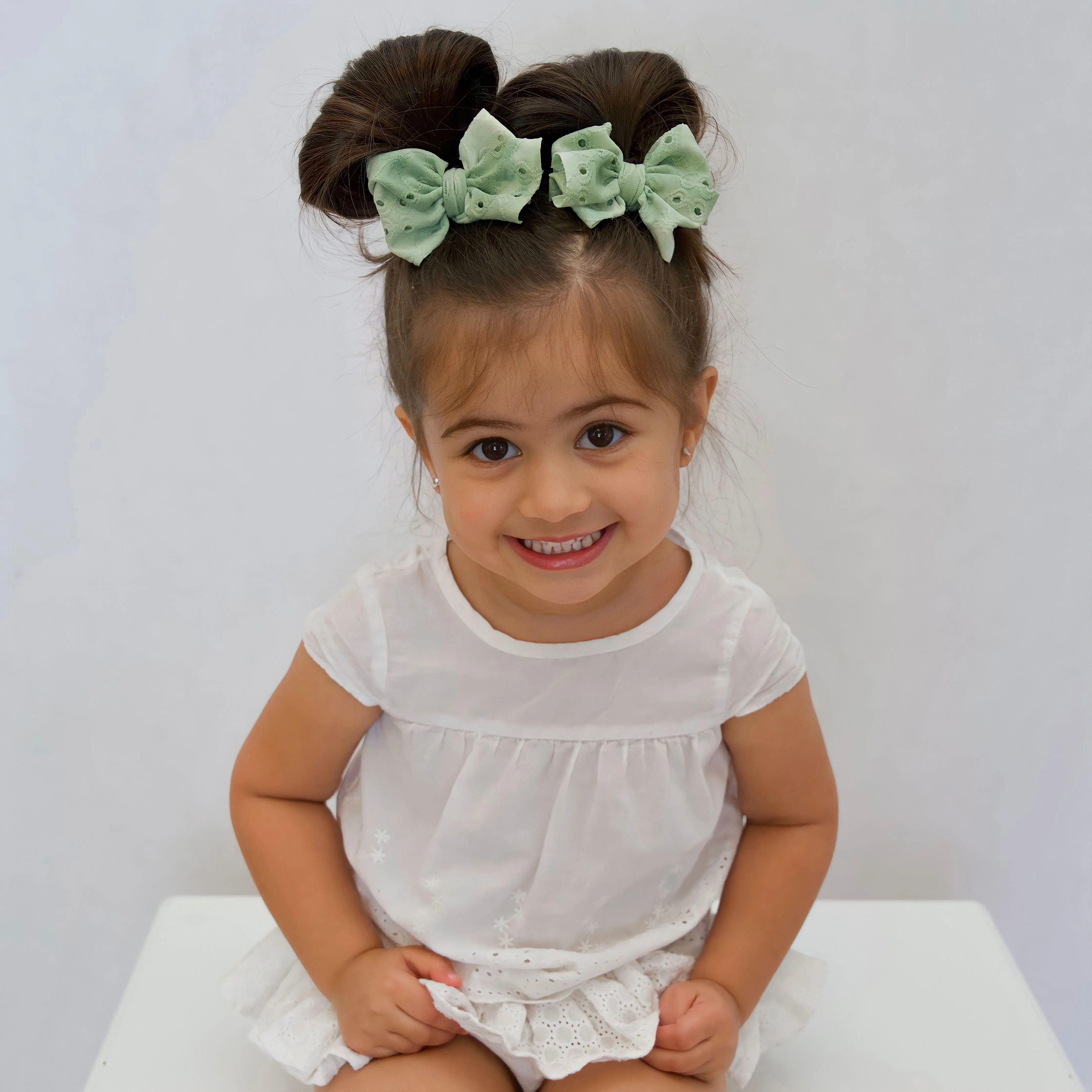 Green Eyelet