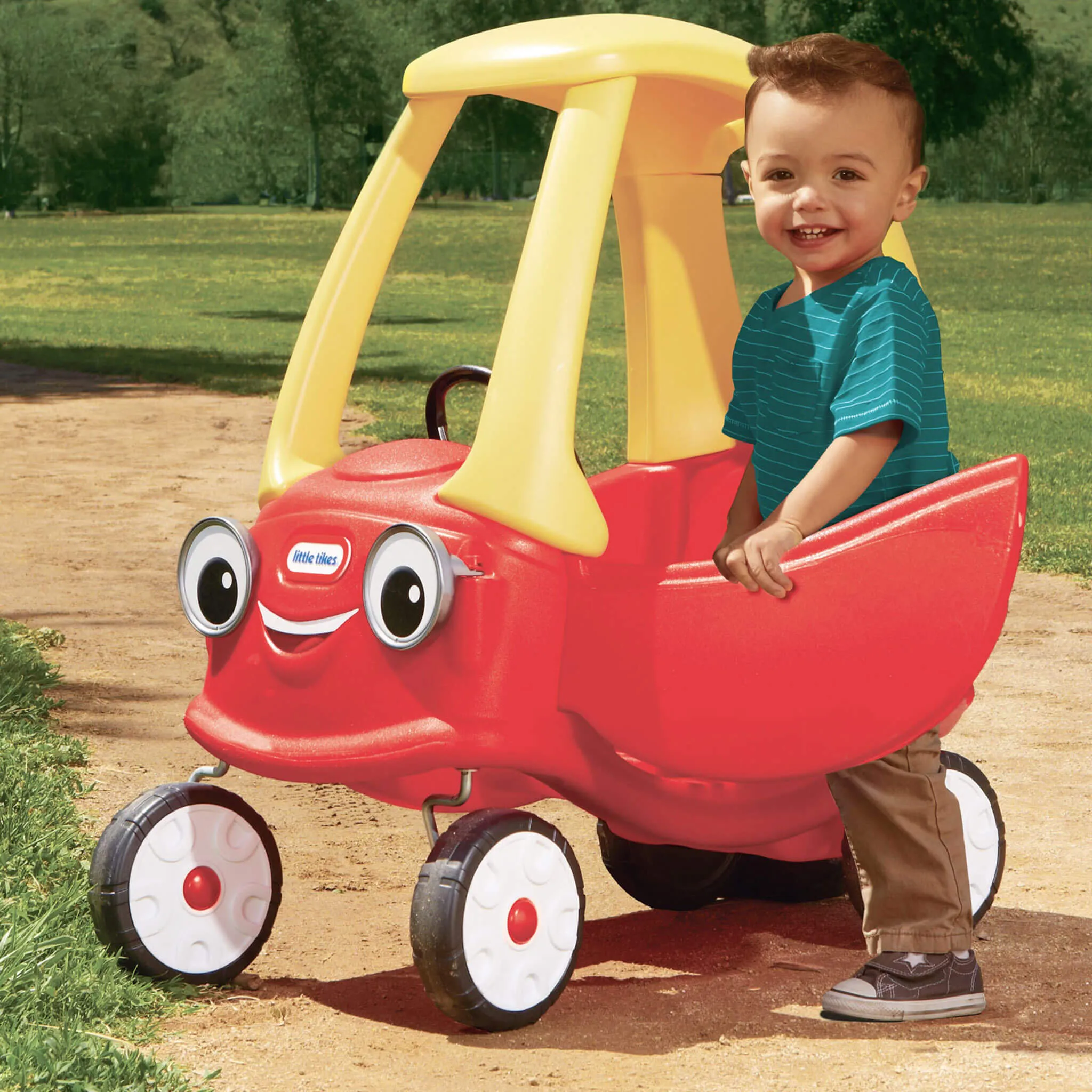 Pre-Assembled Cozy Coupe with Working Door, Horn & Removable Floorboard